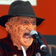 Illustration for article titled Robert Englund is bringing back Freddy Krueger…on iThe Goldbergs/iem/em